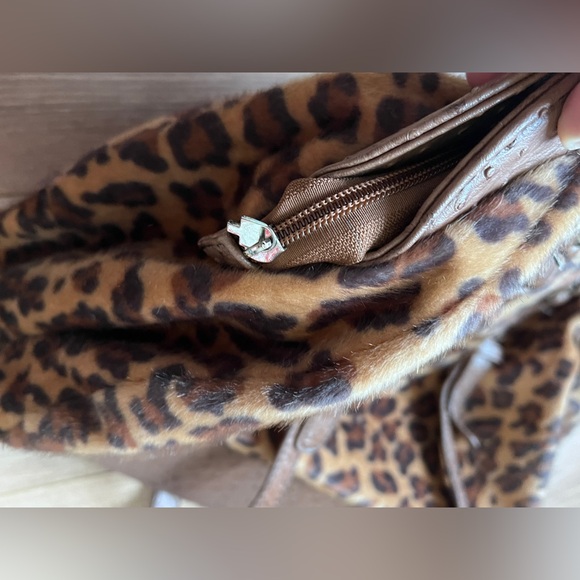 Leopard Print Tote Bag with Brown Accents - Picture 4 of 10